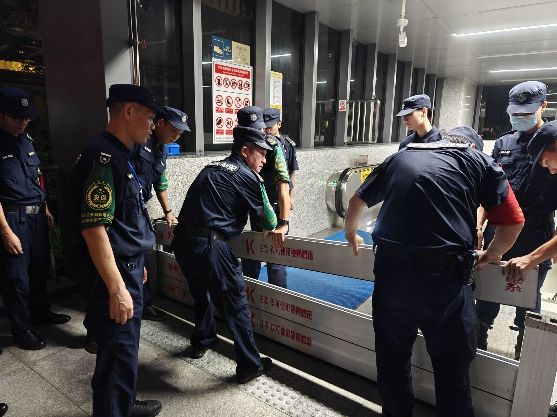 深圳地铁积极备战台风，保障乘客安全