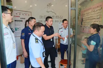 凤凰街道开展电动自行车“双违”排查整改确保消防安全