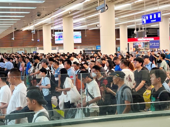 21万余人次！福田口岸暑期单日出入境旅客再创新高