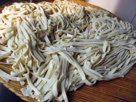人文天地｜快乐铺盖面
