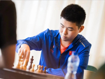 2023国际棋联U16奥林匹克团体赛在荷兰举行，深圳本土小将薛皓文表现突出