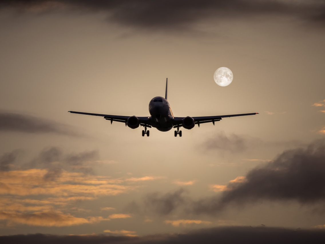 美交通部：批准中美间的客运航班数量增加一倍，每周24班
