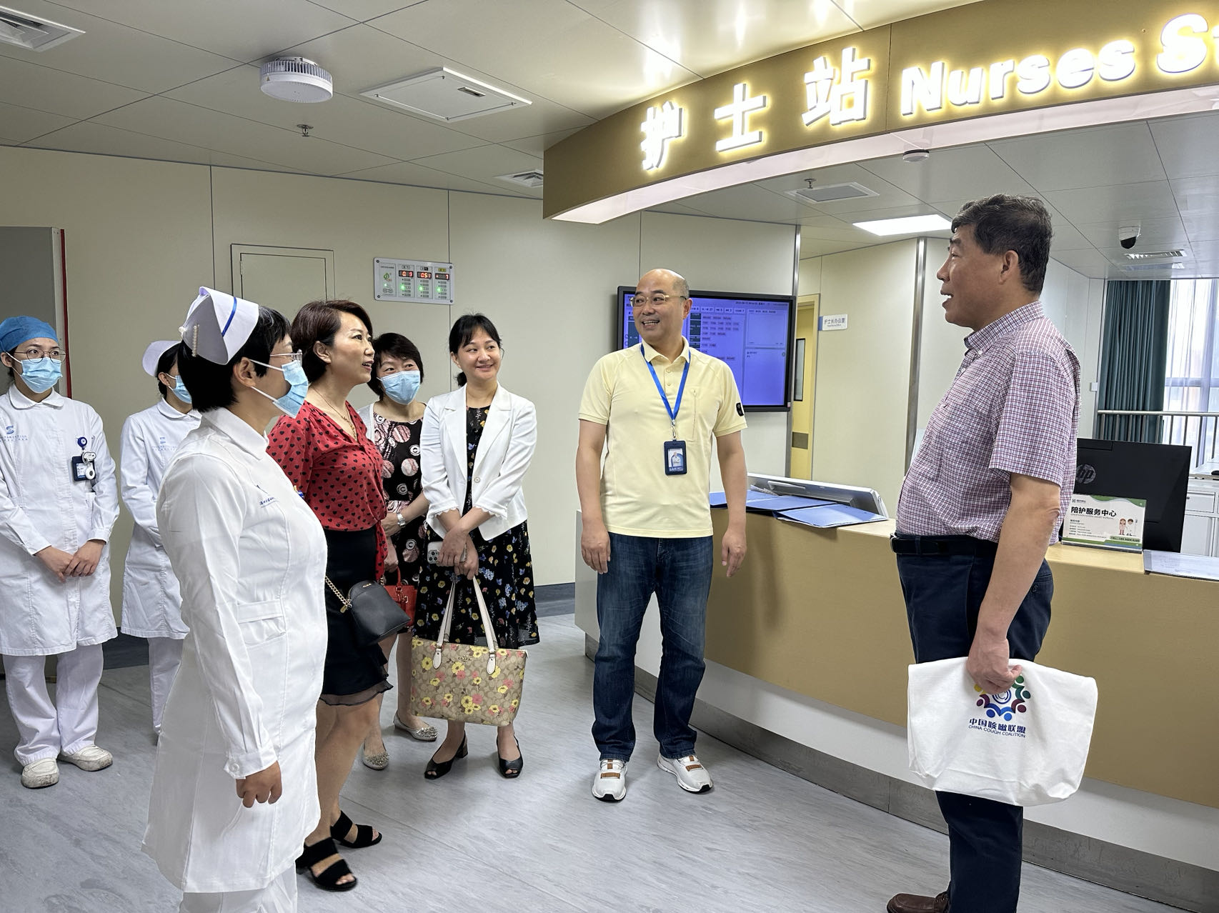 前海蛇口自贸区医院迎北京中日友好医院专家团队指导工作