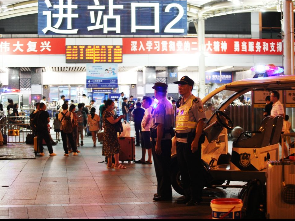 受台风“海葵”影响，广铁集团预计停运列车391列