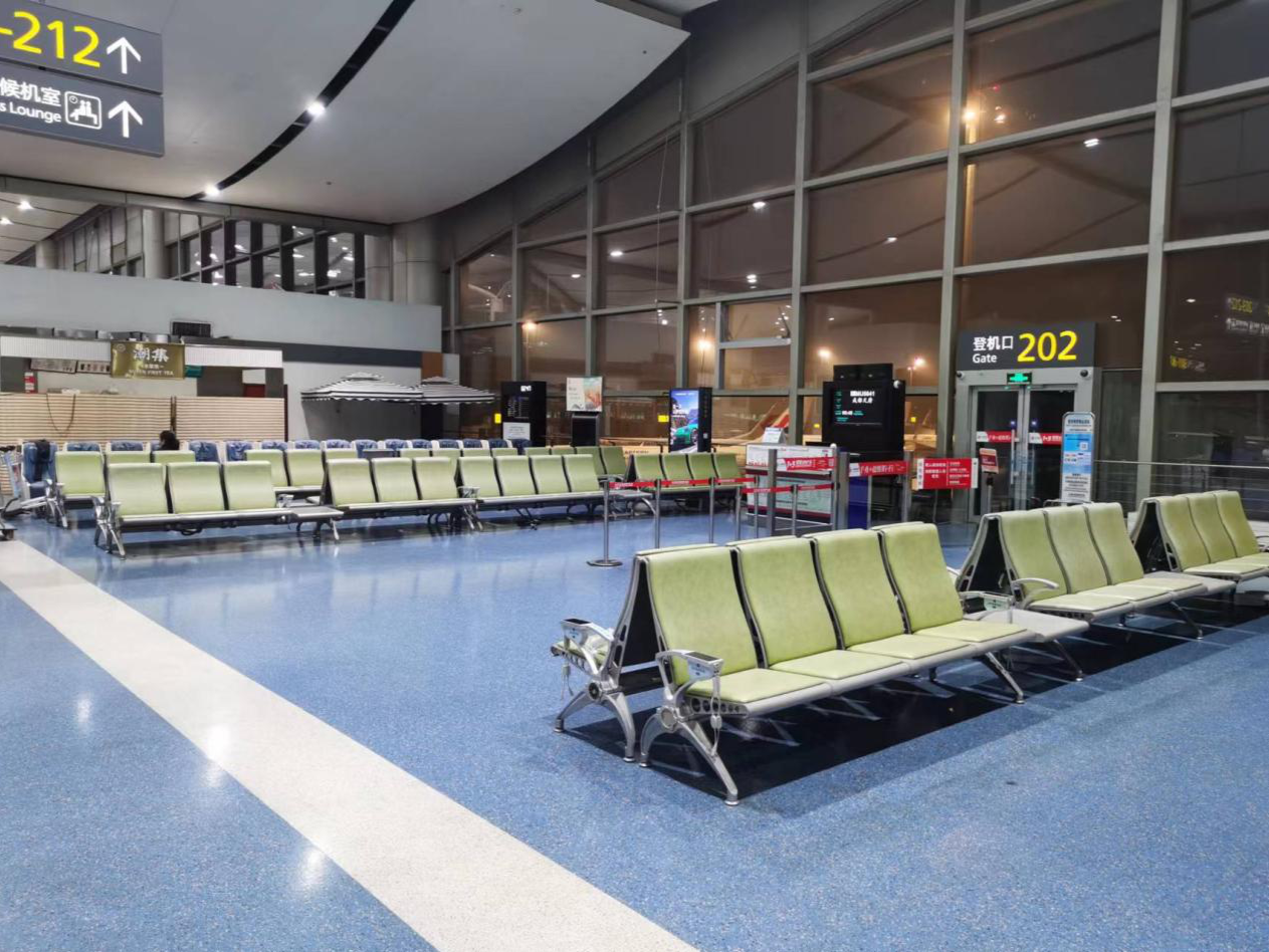 太原机场回应“部分登机口全是按摩椅”：将在9月19日调整完毕