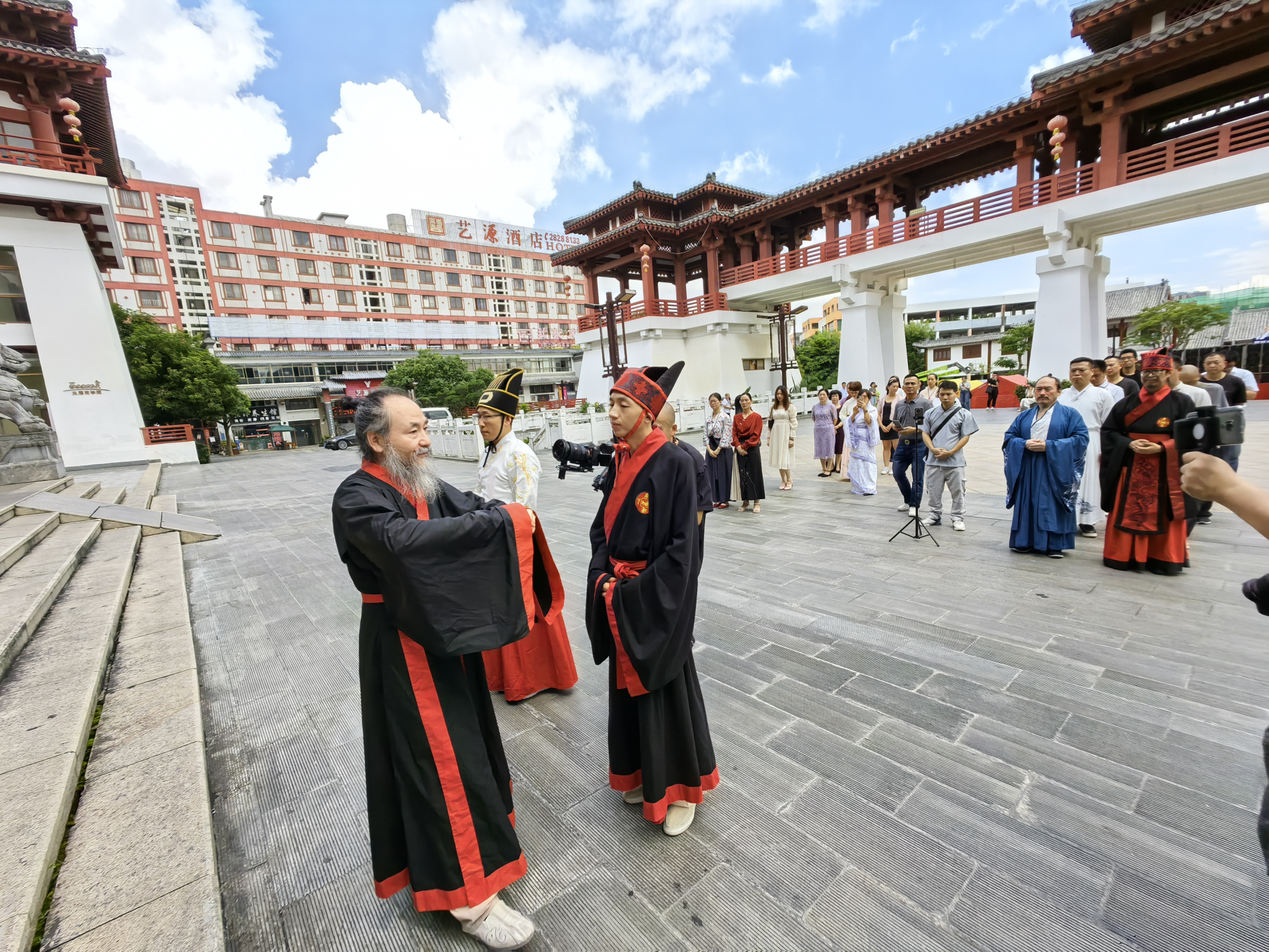 深圳大成节嘉年华在布吉启动