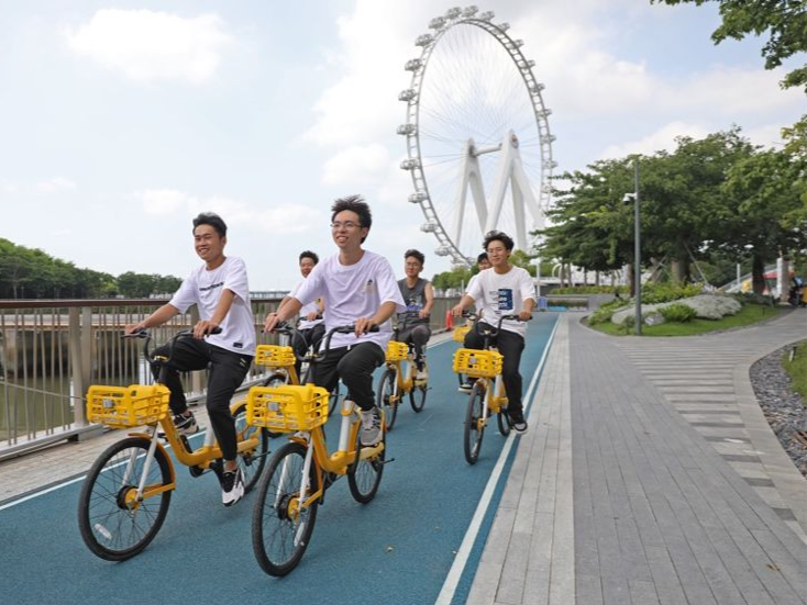 骑新款小黄车CityWalk漫游深圳，美团单车举办文明骑行活动