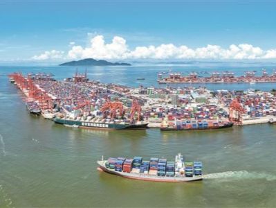 深圳前8个月进出口同比增长8.1% 其中出口1.5万亿元，增长19.4%