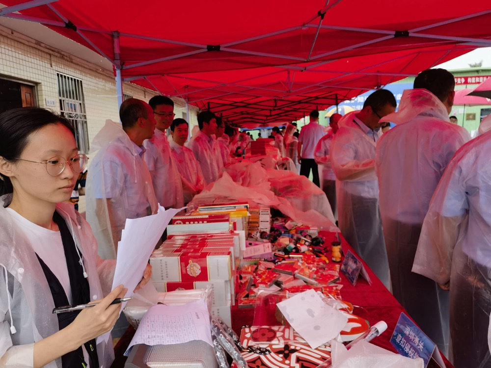 深圳开展侵权假冒伪劣商品集中统一销毁行动