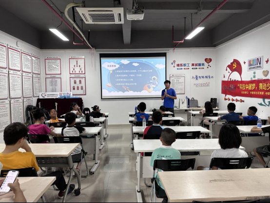 “科技中国梦，舞动少年心”——中新街社区青少年创客活动项目圆满结项！