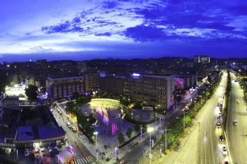 来一场夜间City Walk！换一种方式爱上光明新湖