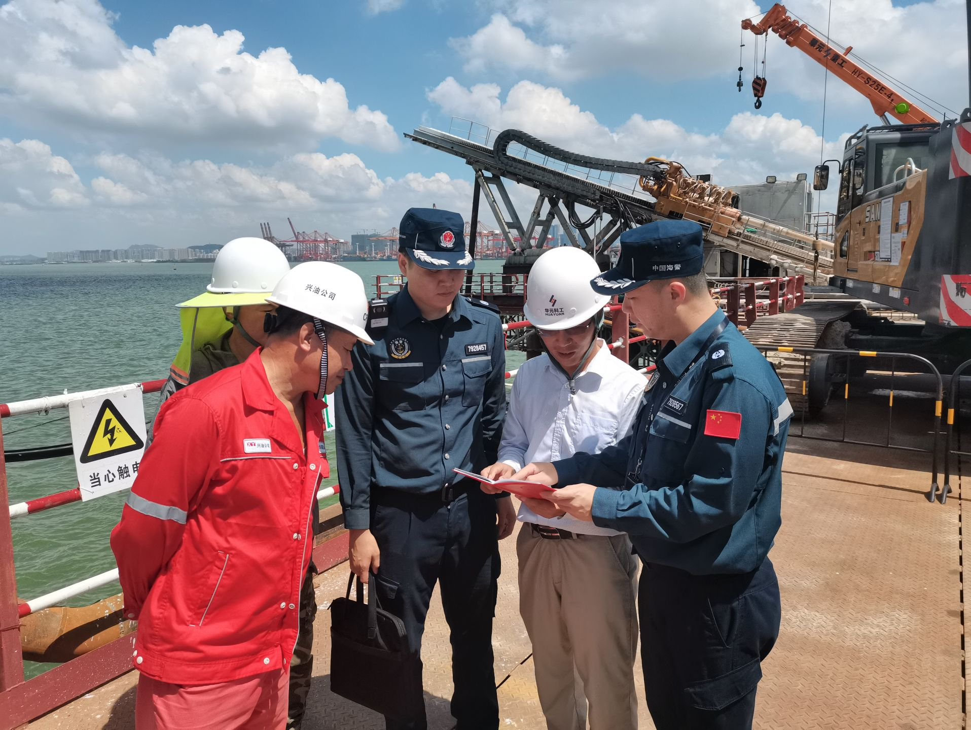 守护净滩碧海，深圳海警在行动