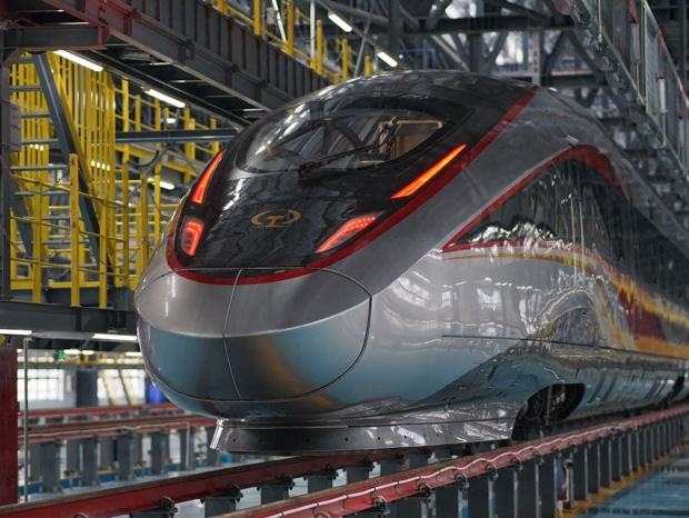 广汕高铁开通首日，智能复兴号动车组将惊艳亮相！