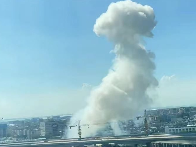 宝安区一城中村发生火情 深圳消防发布通报：无人员伤亡