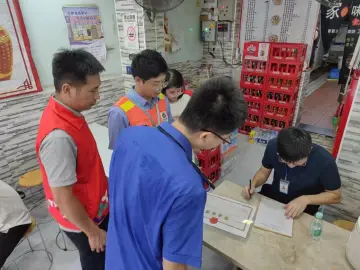 守护和美园岭！园岭街道多方联动开展餐饮场所规范排水专项整治
