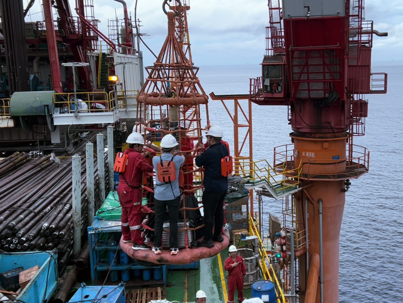 南海东部油田7720名作业人员全部安全撤回陆域