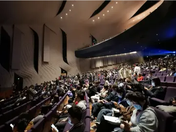 深圳周末多场演出延期 观众可申请退票
