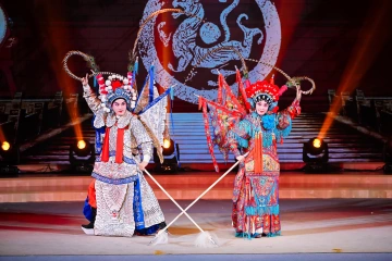2023第二届湾区粤剧节启幕，31名粤剧“顶流”登台献艺