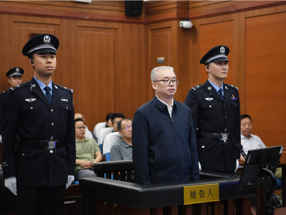 西藏自治区人民政府原副主席张永泽受贿案一审开庭