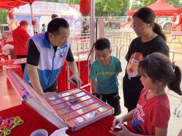 公明街道开展禁毒宣传进万家活动
