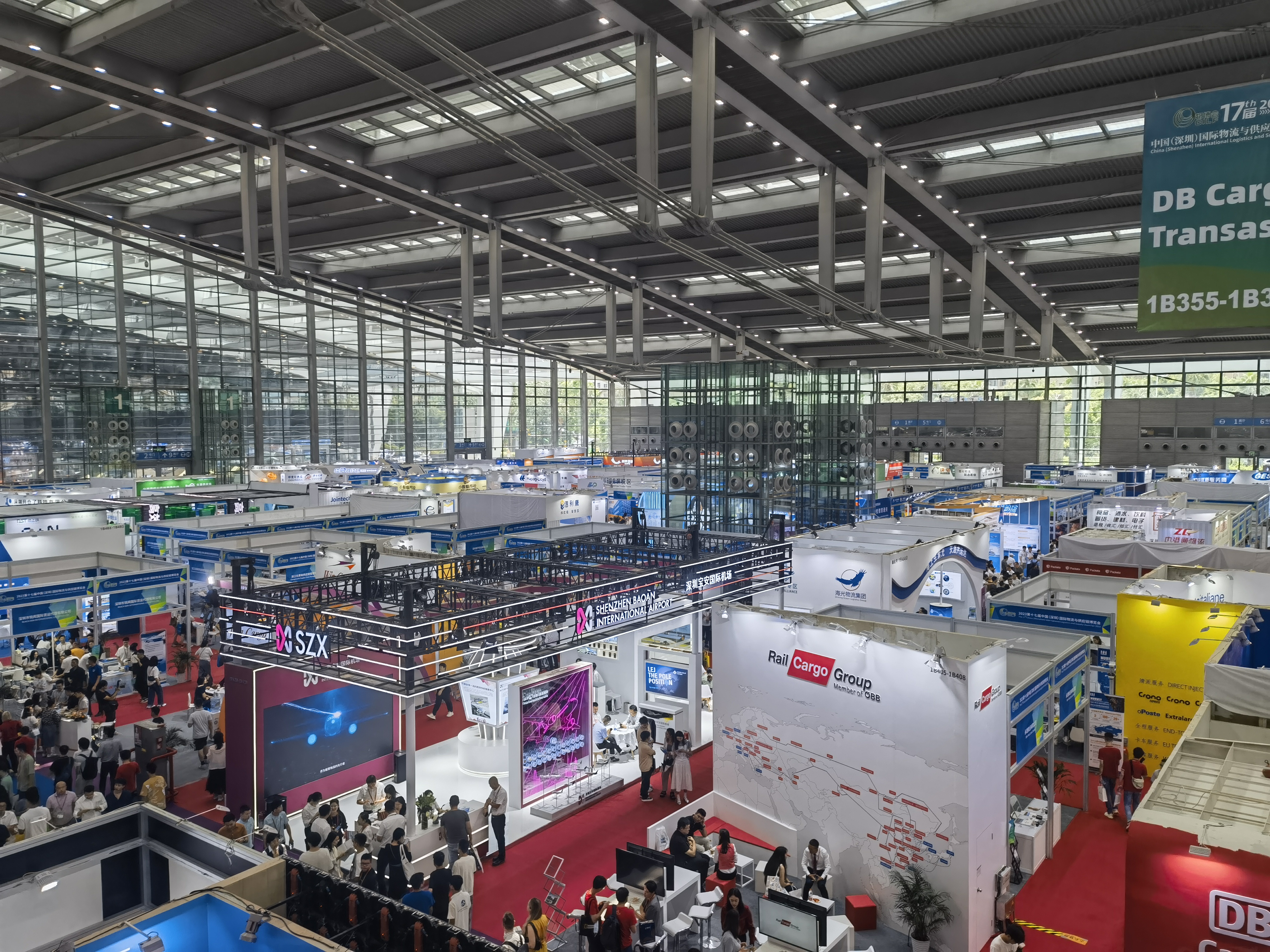 第十七届中国（深圳）国际物流与供应链博览会启幕