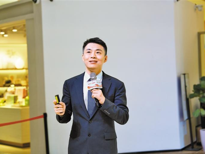 记者独家专访著名眼科专家陶勇：理想是行进路上的干粮