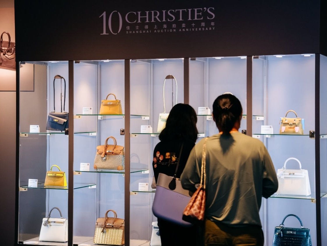 佳士得上海拍卖首度预展深圳，瑰丽珠宝翡翠与收藏级手袋惊艳亮相