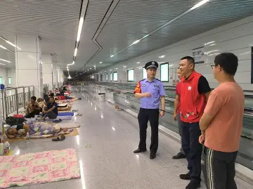 战台风 护平安 深铁公安落实好防御“苏拉”措施