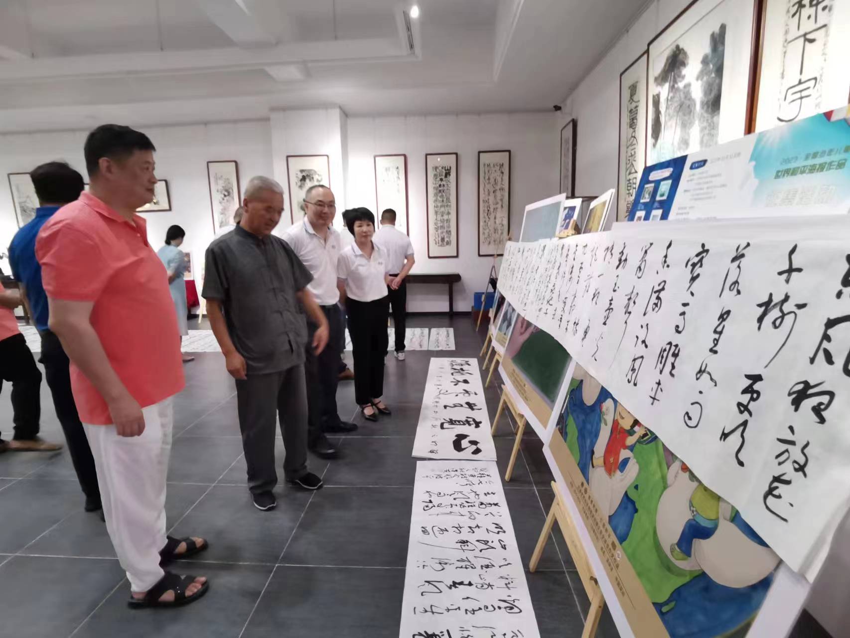 鱼新峰行草书法作品展在宝安举办