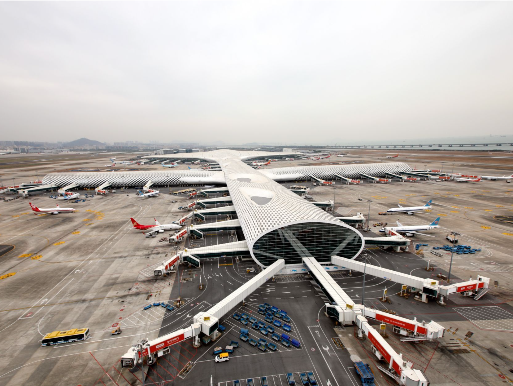 深圳机场已于9月1日12点暂停所有航班运行