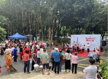 搭建社区“大舞台”  一展居民“好风采”，园岭街道鹏盛社区党员服务市集才艺“秀”不停