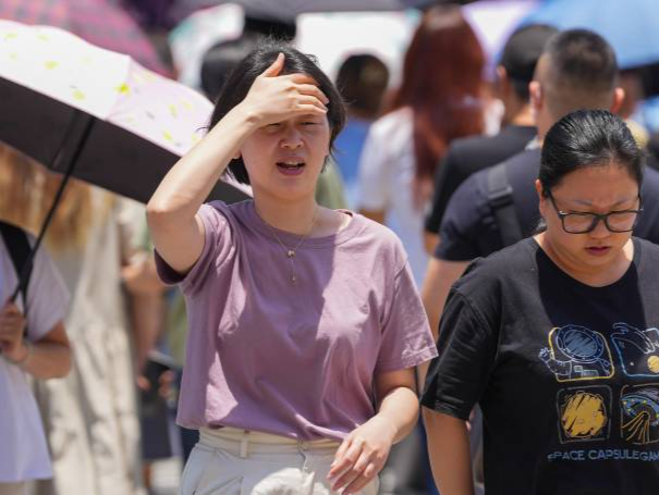 广东秋分遇秋老虎，没有风清露冷，只有30℃+