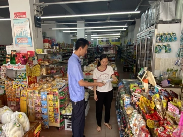 光明街道小分格网格员开展秋季安全隐患排查行动