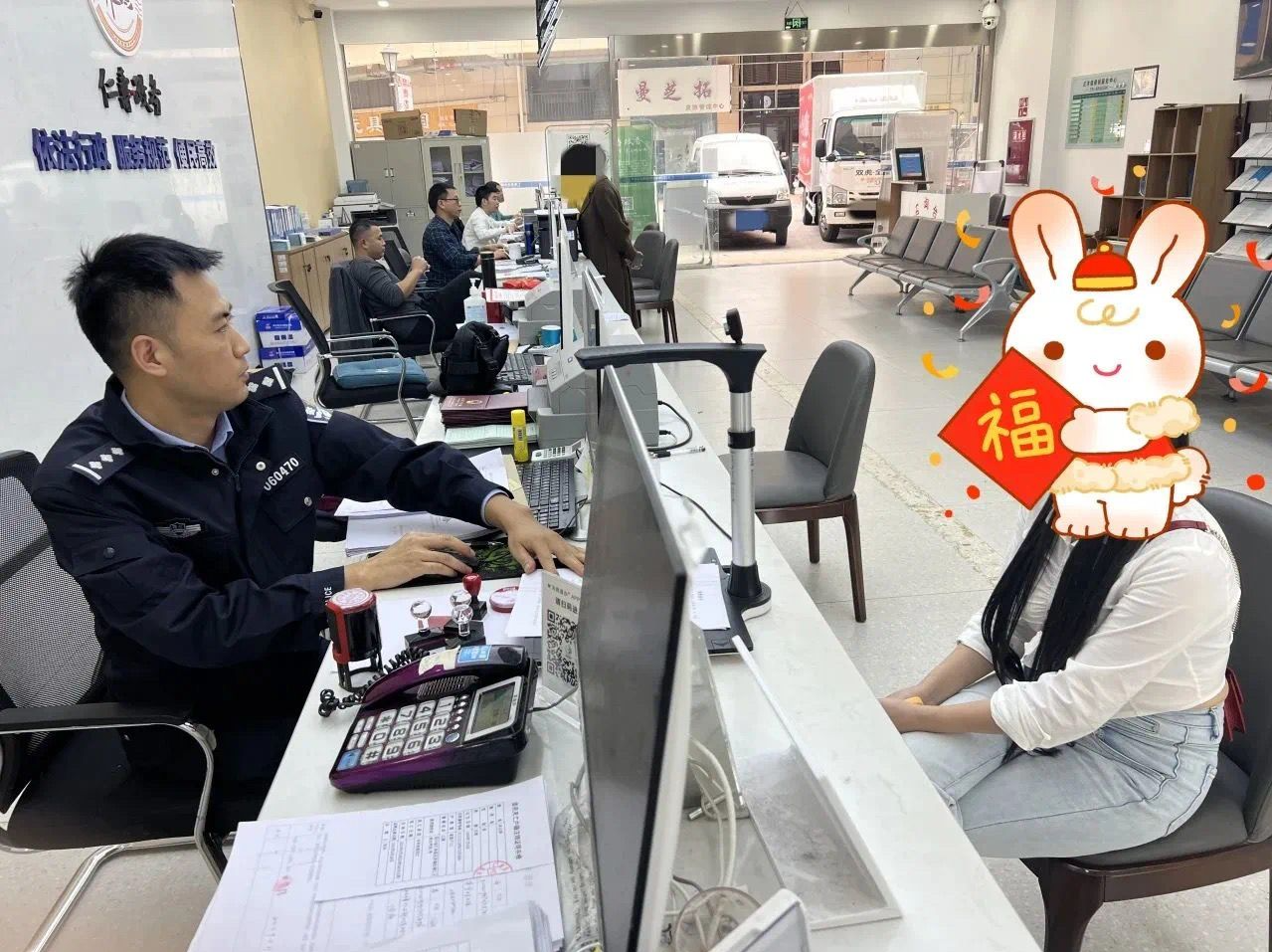 35岁女子无户籍身份，四川仁寿民警多方走访助其落户