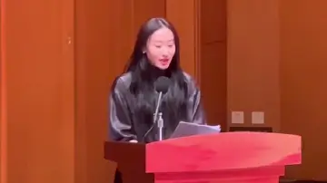 《咏春》百场归来：张娅姝说导演是个很“轴”的人