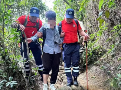 游客阳台山登山受伤，深圳退役军人红星应急救援队及时救助