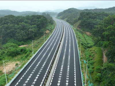 广东新增一条绿美“大动脉”！从埔高速一期建成通车