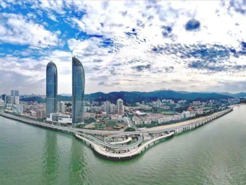 《厦门市医疗机构“规范药房”管理指南》实施