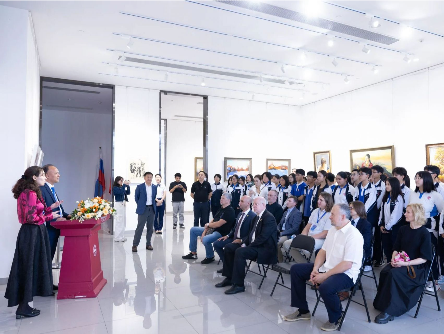 城市的文化精神：“一带一路”国际绘画艺术展（2023）开幕