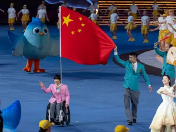 广东女将任亚残运会开幕式旗手：力争夺冠！