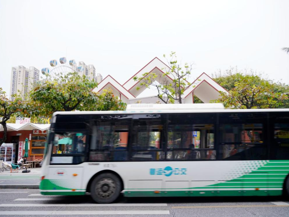 如何让老人乘车更便捷舒适？禅城推出十条适老化公交线路
