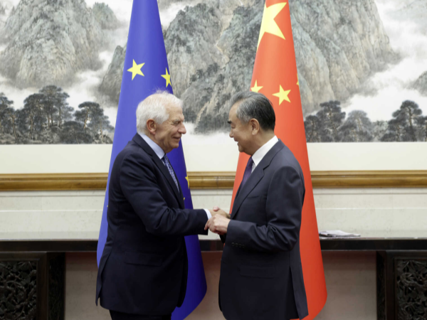 王毅同欧盟外交与安全政策高级代表博雷利举行中欧高级别战略对话