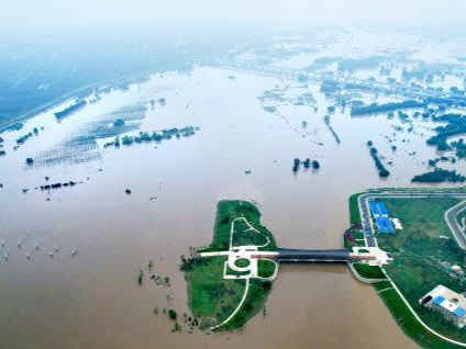 台风“三巴”影响 广东部分河流出现洪水
