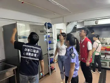 夜查织密防护网 马田街道“小分格”加强“大社区”安全保障