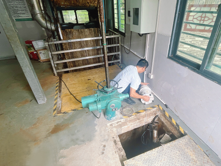 盐田区中英街管理局组织开展毒品污水检测工作