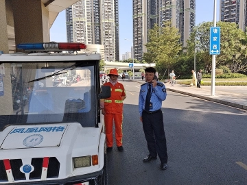 凤凰街道小分格网格员热心帮助环卫工找回丢失手机