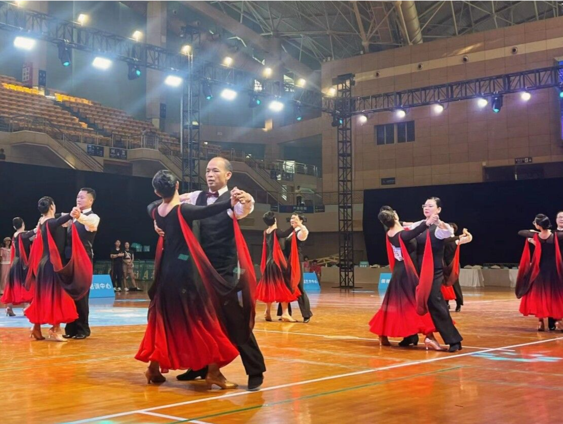 “舞林高手”巅峰对决，惠州市第五届体育舞蹈锦标赛举行
