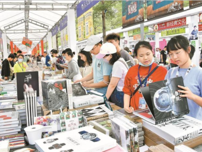 火爆！深圳书展开幕前3天，各会场线下逛展人数达77万人次