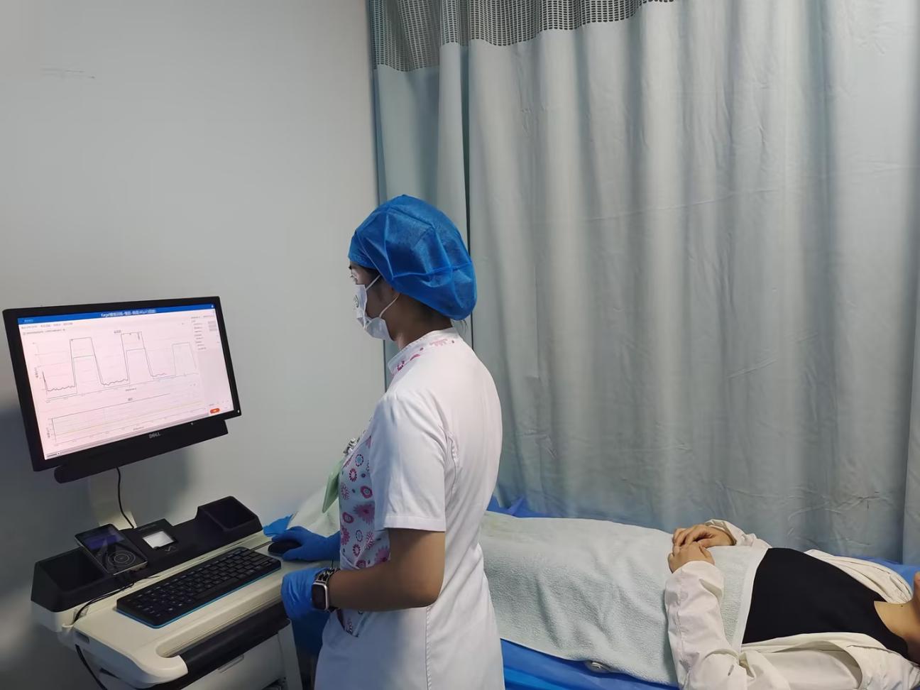 （南山）“健康示范党群服务中心”意见传达室：医社联动开言路，健康服务“零距离”