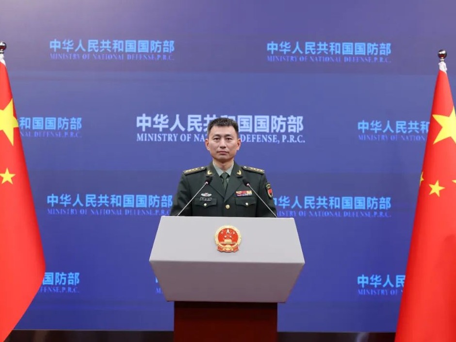 加拿大舰载直升机挑衅，国防部：中方有关应对处置专业规范